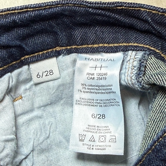 Habitual Wide Leg Jeans Size 6/28 Dark Wash - Picture 5 of 6